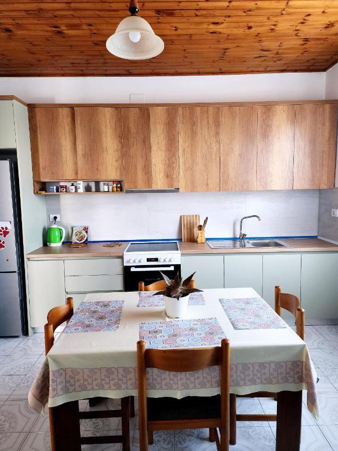 Mia - Entire With Balcony & Garden Apartamento